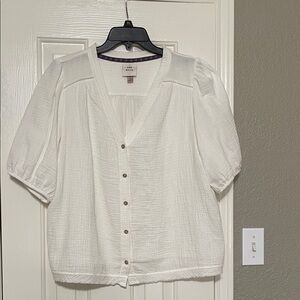 Knox Rose White Button-Up Blouse